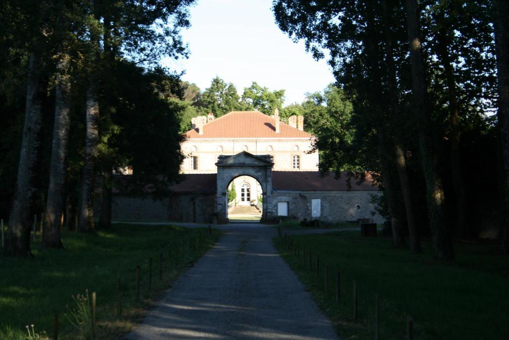 Chateau De L'Oiseliniere Bed & Breakfast Gorges  Eksteriør bilde