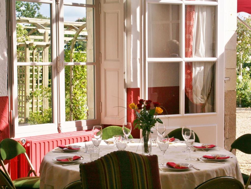 Chateau De L'Oiseliniere Bed & Breakfast Gorges  Eksteriør bilde